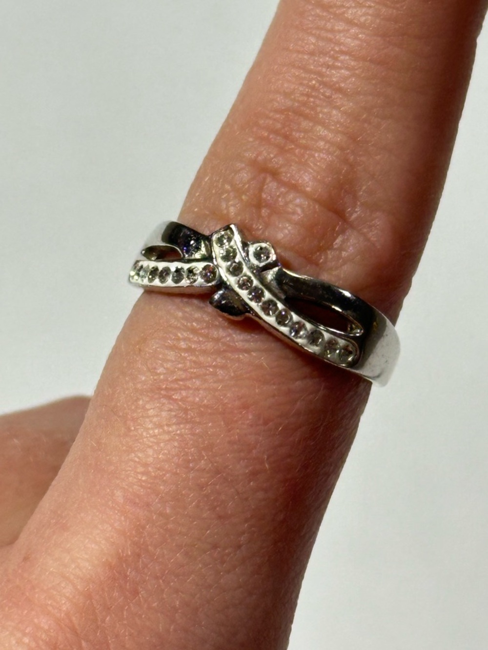 Sterling Silver 925 Knot Accent Ring w/Clear Rhinestones AFJC Size 9 Y2K McBling